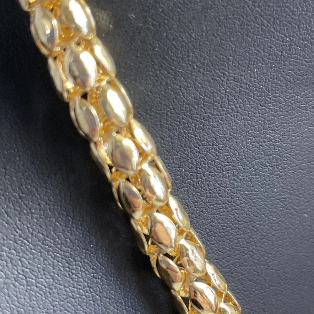 Vintage Chunky Chain Necklace Spiga Wheat Box Chain Gold Tone Magnetic Closure - Picture 5 of 8